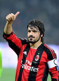As a player ringhio had heard berlusconi make similar comments about all his bosses, even carlo ancelotti at a time when he had the team winning the champions league over and over again. Gennaro Gattuso Foto Di Calcio Squadra Di Calcio Giocatori Di Calcio