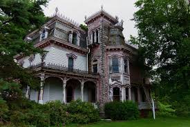An Old Abandoned Victorian House Abandoned Houses Victorian Homes Old Victorian Homes
