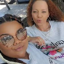 Happy birthday to my beautiful mother 🎉🎈🥳🎂🎁 the kids and I love you so  much and we are so thankful for you enjoy your bday gorgeous and I pray you  are blessed