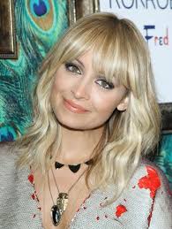 Medium length layered haircuts are incredibly popular among women of all ages, face shapes, and hair 28. Pin On Hairstyle