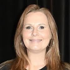 Paula Lenox's Instagram, Twitter & Facebook