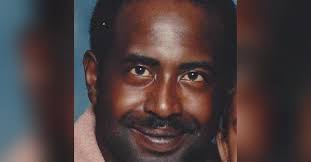 Linwood Earl Saunders Obituary