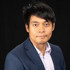 Brandon Moe's Instagram, Twitter & Facebook