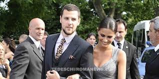 Check out his latest detailed stats including goals, assists, strengths & weaknesses and match ratings. Florenzi Si Sposa Presenti Alcuni Compagni Di Squadra E Bertolacci Foto Roma News