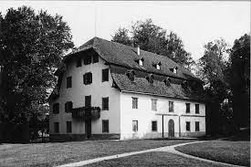 Von den botanischen gärten von schloss trauttmansdorff bei meran oder dem wunderschönen kloster marienberg im vinschgau bis hin zur überlebensgroßen krippe im grödner tal. Monumentbrowser Suche Denkmalpflege Landesverwaltung Autonome Provinz Bozen Sudtirol