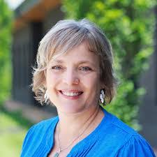 Luann Walker's Instagram, Twitter & Facebook