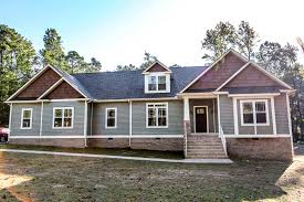 Kp vinyl siding is available in rich neutral shades, vibrant dark tones, and comforting warm rich neutral shades, vibrant dark tones, comforting warm colors, and the coolest of cools—we have a vinyl siding color in our vast collection to suit any. Brick And Wood Siding House Novocom Top