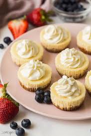 This Easy Cheesecake Cupcakes Recipe Mini Cheesecakes Is Simple To Make And Customize They Are Freezer Friendly An In 2020 Easy Cheesecake Desserts Mini Cheesecakes