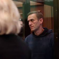 «я требую, чтобы допустили в суд анатолия баранова, главного научного сотрудника института русского. Navalnyj V Sude Nazval Sebya Individualnym Predprinimatelem Sledstvie I Sud Silovye Struktury Lenta Ru
