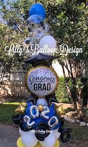 Get your perfect graduation gift idea for university / polytechnic/ ite graduates! Graduation Balloon Bouquets Graduation Balloons Balloon Decorations Party Balloons