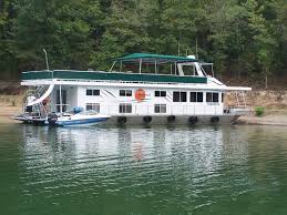 The 75 foot bigfoot houseboat is a great way for a larger group to vacation on dale hollow lake without. 74 Flagship Houseboat On Dale Hollow Lake
