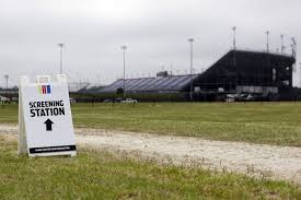 As part of nascar's new safety guidelines drivers didn't run qualifying or practice laps at the track and teams were limited to 16 crew members on race day. Nascar Roars Back During Coronavirus Pandemic Honolulu Star Advertiser