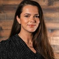 Lisa Luk's Instagram, Twitter & Facebook