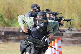 Citizens and at least 21 years old. Swat Hnt City Of Lakeland