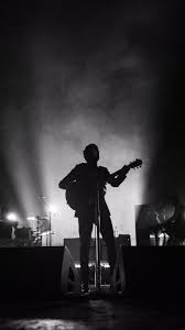 Black And White Harry Styles Silhouette Pin By Sophia Jaegly On Niall Horan Harry Styles Live James Horan Harry Styles