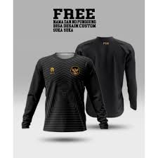 Nah, di tokopedia kamu bisa mendapatkan jaket pria model kekinian untuk menghadapi cuaca dingin. Harga Kaos Panjang Terbaik Sepak Bola Futsal Sepak Takraw Olahraga Outdoor Juli 2021 Shopee Indonesia