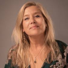 Find a humanist wedding celebrant in Marshfield