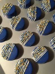 Pin By Jessica Bluette Pinna On Ccc Chocolate Covered Strawberries Chocolate Covered Treats Chocolate Covered