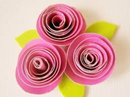 Draw around your template three times. How To Make Paper Roses Free Tutorial On How To Make Paper Flowers