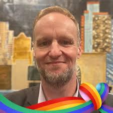 I wonder why we never saw Charlie or Phil? Never met Dorothy's grandkids.