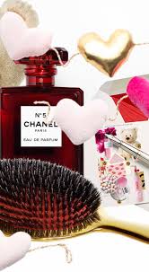 Birthday Gift For New Girlfriend 21 Valentine S Gifts For Your New Girlfriend N 17 Is Shocking Valentine Gifts Mens Valentines Gifts Birthday Gifts For Girlfriend