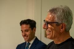 Andria: La compagnia teatrale S. Andrea apostolo mette in scena "S. ANDRÀ  D' L' GROTT(o)IR"