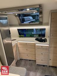 Dethleffs Nomad 490 Blf 2020 Dkw Edition Dkw Caravans Frans Bed Interieur Vloerverwarming