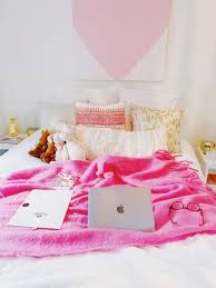You may not be allowed to change the wallpapers of your rooms, but there are a lot of stores in the metro that sells cute wall stickers you. Tierneym Preppy Room Room Inspo Dorm Room Inspiration