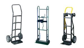 Shoulder dollies rely on good technique when scaling stairs. Picking The Right Dolly For Your Move Goshare