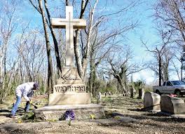 On february 28, the hollywood foreign press association presented the actor with a golden globe for his performance in ma rainey's black. Evergreen Cemetery Receives International Recognition Richmond Free Press Serving The African American Community In Richmond Va