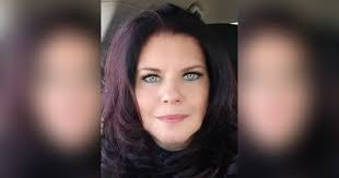 Gina Sanderson's Instagram, Twitter & Facebook