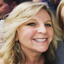 Melissa Morehart's Instagram, Twitter & Facebook