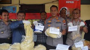 Did you scroll all this way to get facts about gringsing? Polres Pekalongan Kota Amankan 350 Kg Mie Berformalin Dari Pabrik Di Kuripan Batik Tv Kota Pekalongan Website Resmi Batik Tv Kota Pekalongan Batik Tv