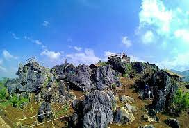 Dengan tiket masuk tempat wisata di sukabumi yang hanya dibandrol rp 3,000, kamu akan puas berlibur di lokasi ini. Tiket Masuk Karang Para Sukabumi Jajal Ketangguhan Di Bukit Karang Numpang Review Tiket Masuk Anda Dapat Menikmati Keindahan Tebing Karang Dan Ombak Laut Yang Menggoda Dimana Pantai Karang Hawu Ini