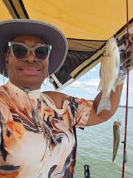 Are there white perch and red drum in creeks north of the 301 bridge?