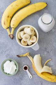 (affiliate links included for your convenience. Banana Smoothie Simple Healthy