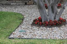 Adding steel landscape edging not only organizes your lawn visually, but is also a very practical way to set up your landscape design. Steel Landscape Edging Pro Steel
