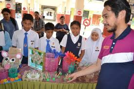 Faktor persekitaran sosial dan hubungannya (1,365 view). Fakulti Sains Sosial Dan Kemanusiaan Utm Newshub