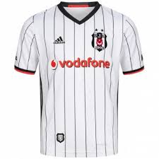 Get the whole rundown on besiktas including breaking latest news, video highlights, transfer and trade rumors, and a whole lot more. Besiktas Istanbul Kinder Trikots Bjk Fur Nur 7 99 Statt 44 95 Sport 1a