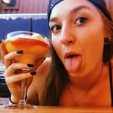 Becky Roy (@Becky_Roy)