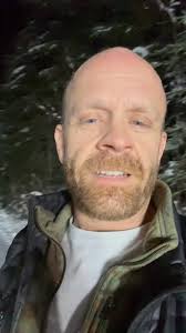 Quite the difference in temp from when I left at 7pm (34) to when I got  back at 3am (9) which caused quite the difference in trail conditions as  well. Snow was sticky when I left Oquossoc and headed ...