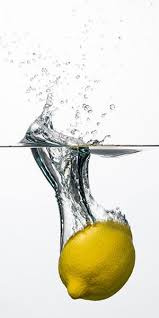 Pour découvrir les multiples usage du citron, tant en cosmétique que pour l'entretien de la maison. Regime Citron L Incroyable Secret Des Celebrites Janvier 2021