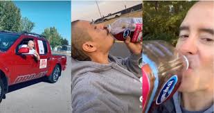 Here are number of fruit juice brands available in india like safal, 24 mantra, paper boat, del monte, minute maid, b natural, real, etc. Ocean Spray Ceo Skateboards To Fleetwood Mac Cranberry Juice In Hand To Recreate Viral Tiktok Business Insider Mexico Noticias Pensadas Para Ti