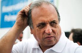 Resultado de imagem para pezão charges