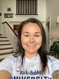 Dawn Pariseau's Instagram, Twitter & Facebook