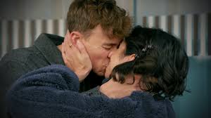 Elias hat sich für die Liebe entschieden und geht zusammen mit Leyla nach  Mallorca 🥲❤️ #AWZ #AllesWasZählt #RTLPlus 🍿 AWZ; AllesWasZählt;  AWZRTLPlus; AWZCliffhanger;