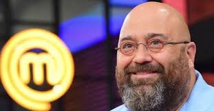 Çift aldatma iddialarının ardından boşandı. Esini Aldatan Masterchef Jurisi Somer Sivrioglu Nun Sevgilisi Ortaya Cikti