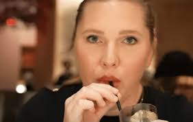 The Tim Tracker #191 Hot Chick Got Thick!