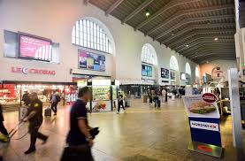 Darüber hinaus verwenden wir cookies, die lediglich zu statistikzwecken. Geschafte In Schalterhalle Schliessen Das Andert Sich Im Hauptbahnhof Stuttgart Stuttgart Stuttgarter Nachrichten