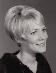 Diane Schubert's Instagram, Twitter & Facebook